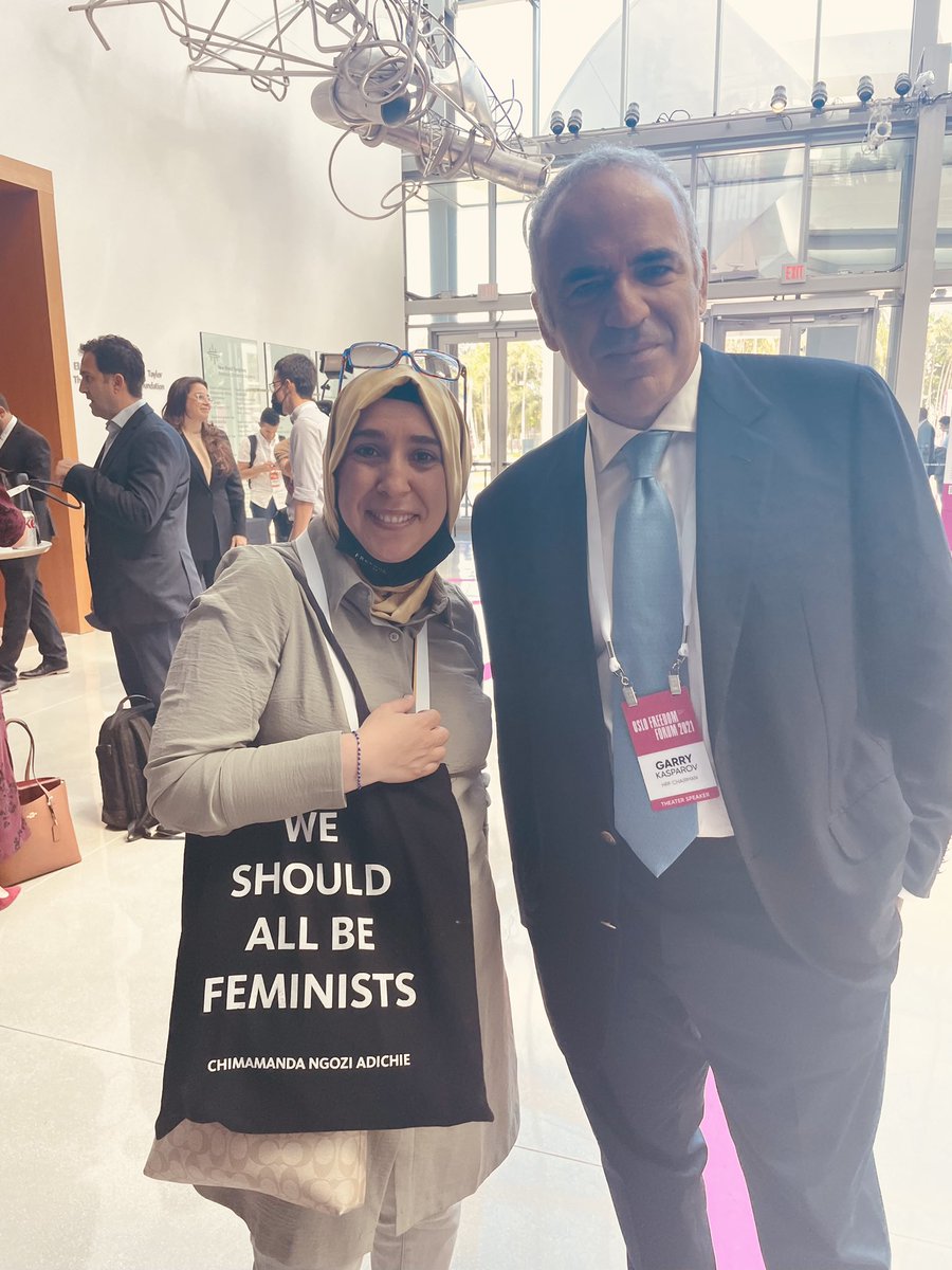 HafzaGrdp's tweet image. And I made it! I met him! The very person whose determination, courage, sharpness and, most importantly, words matter a lot!
@Kasparov63 
#oslo21 #TruthIgnited @OsloFF @HRF