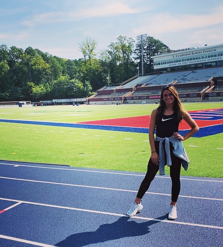 Molly Wise 🕷 tweet media