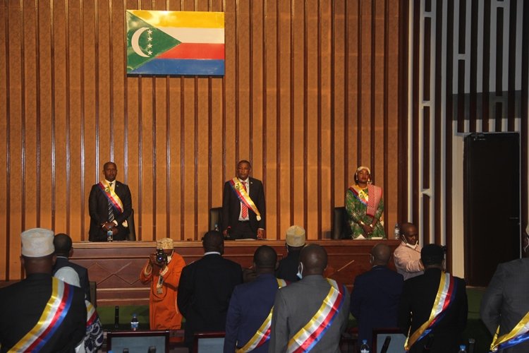 AssembleeNatkm's tweet photo. L'assemblée de l'Union des Comores a ouvert vendredi 1er octobre la session parlementaire 2021. Cette session budgétaire, prendra fin au mois de décembre prochain et a vu la présence de plusieurs personnalités dont certains membres du gouvernement. https://t.co/lI0HhpmY7y