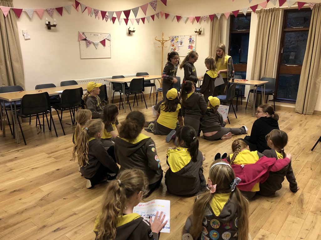 Clare Shinton (@midlandschief) on Twitter photo Visit to Brereton Brownies <a href="/StaffsGuiding/">Girlguiding Staffs</a> tonight learning about what makes them unique. Lots of laughter, fun and friendship with a really important message <a href="/GirlguidingMids/">Girlguiding Midlands</a> Visit to Brereton Brownies <a href="/StaffsGuiding/">Girlguiding Staffs</a> tonight learning about what makes them unique. Lots of laughter, fun and friendship with a really important message <a href="/GirlguidingMids/">Girlguiding Midlands</a>