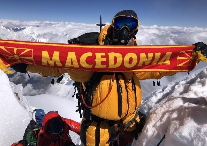 Вечерва во ЗАСПИЈ АКО МОЖЕШ гостин на <a href="/goranmomiroski/">Goran Momiroski</a> и <a href="/Dragan_Milosh/">Dragan Milosavljevic</a> единствен Македонец и еден од ретките алпинисти во светот кој се искачил на еден од најтешките врвови на светот Манаслу
Кардиологот и член на МАНУ Сашко Кедев во 22.30 на <a href="/TelevisionAlfa/">Заспиј ако можеш</a>
<a href="/gankacv/">Ganka Cvetanova</a> #БезСеверна