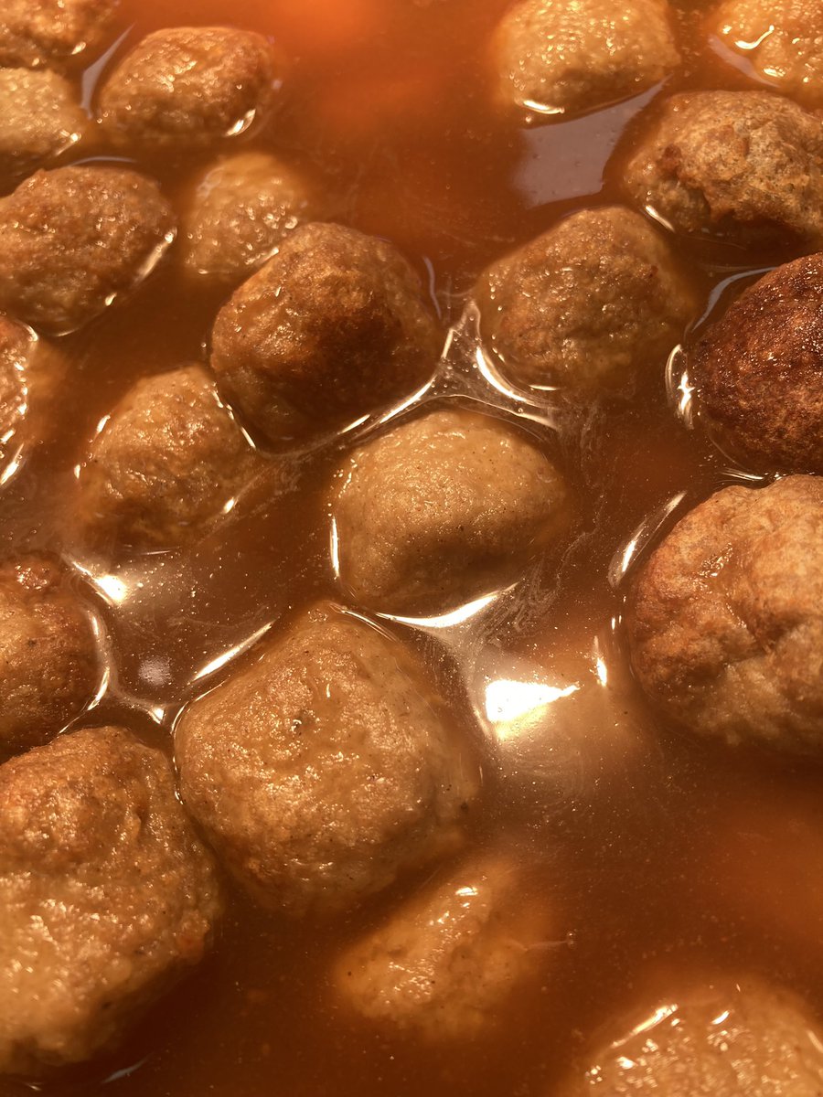 ChefRobWilliams's tweet image. Beautiful sweet potato falafel today or Pork Teriyaki meatballs. Followed by proper chocolate sponge or toffee popcorn pots. What’s your flavour? @Traceykeane123 @RydalPenrhos @HolroydHowe