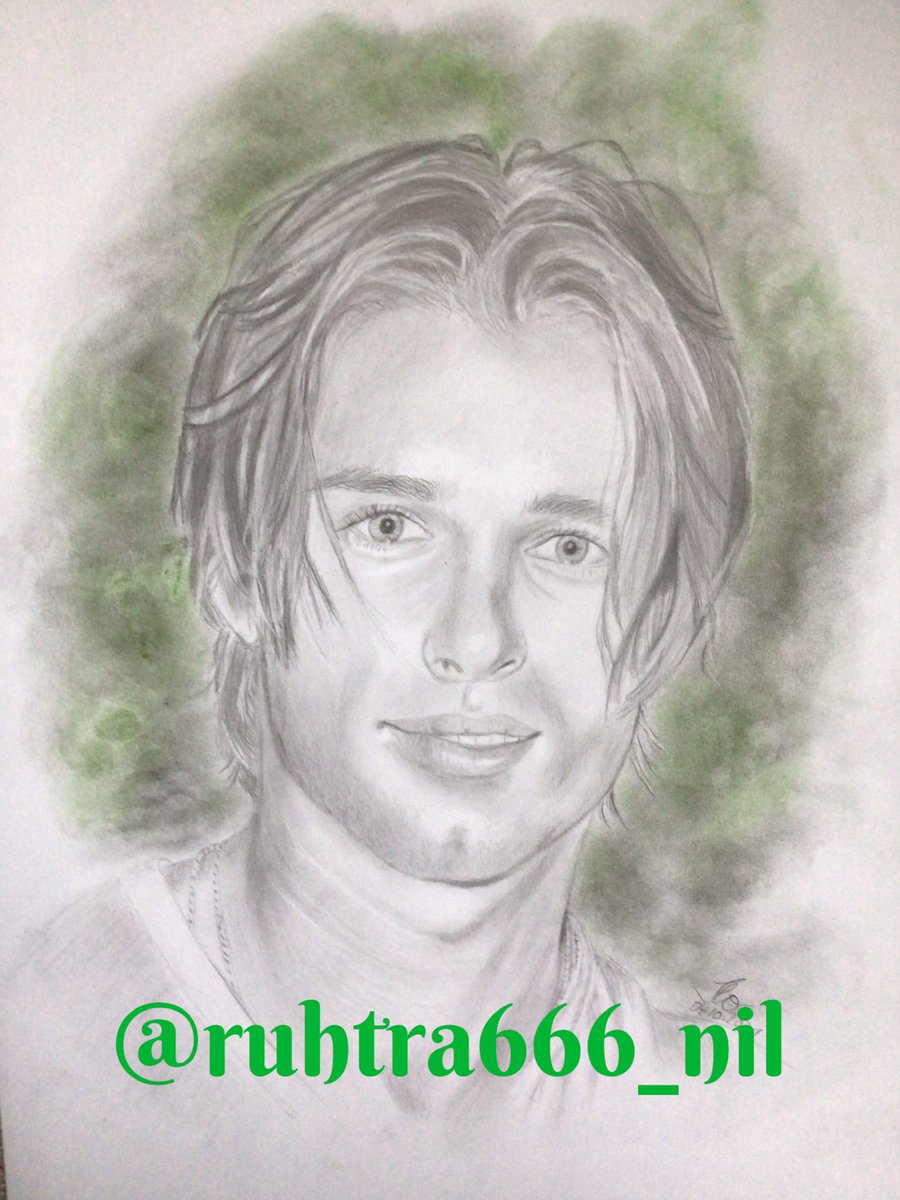 mandocrasy's tweet photo. I drew the #beautifulactor He was #jasondilaurentis in #PrettyLittleLiars #drewvanacker #portraitdrawing #pencilportrait #pencilandgraphite #ArtistOnTwitter https://t.co/19Gq6Fu1K1