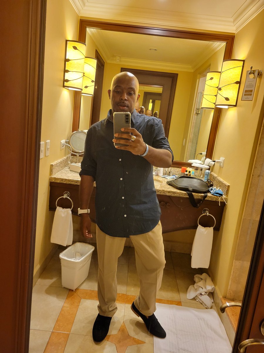 1blessedkid's tweet photo. Reception Time! https://t.co/deeABBzI09