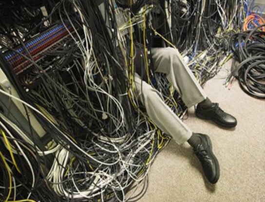 Dangerousgroun2's tweet photo. Mark Zuckerberg at WhatsApp headquarters right now😂 https://t.co/nPPgu1MDzY