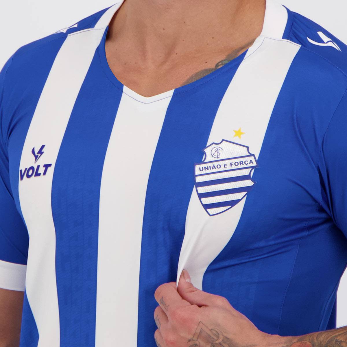 CSAoficial's tweet image. Terceira e última chance para ganhar uma camisa minha. Irei sortear o #MantoCSAnúmero1. Sorteio só quando o WhatsApp voltar! Podem dar RT a vontade! 🔵⚪️