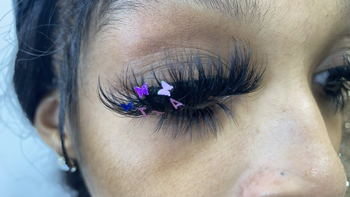 $100 Lash Sets in the #DMV 🔥 #DCLashTech #atllashclass #lashset #ccurllashes 
#dmvlashtech #lashes #lashtech #lashartist #lashlifting #lashlife #dmvhair #dmv #ilovelashes #dmvlashtraining #dmvlashesextensions #lashextentions #lashboss #lashgoals #atllashtech #atlhairstylist