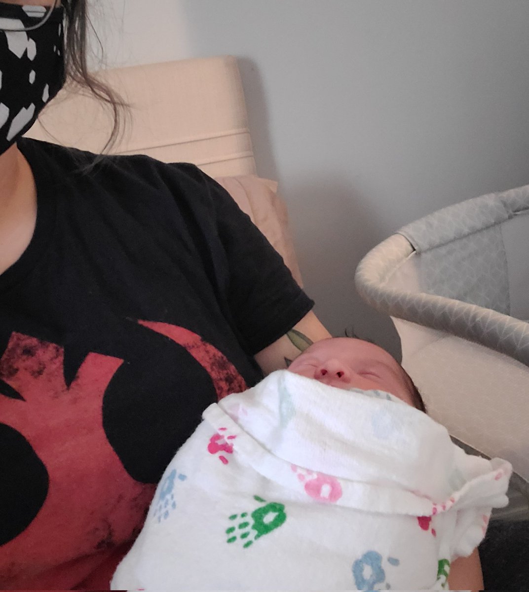 anadroid614's tweet photo. Twitter, meet baby. 👶 
#FirstTimeAunt https://t.co/9jOPOux8Ft