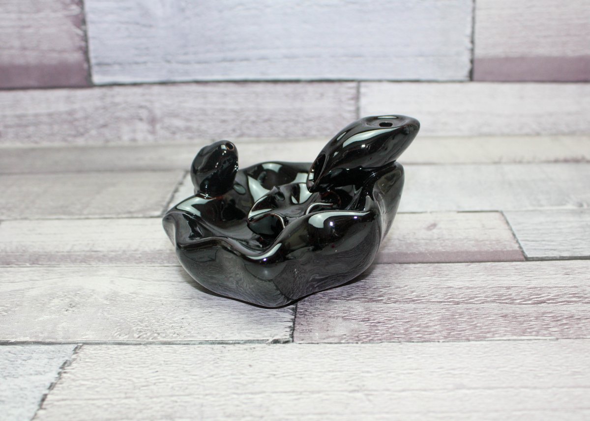 This backflow burner looks fantastic as the smoke fills the lower pool!
ebay.co.uk/itm/4029164088…
#MHHSBD #InBizHour #YourBizHour #giftideas #shopindie