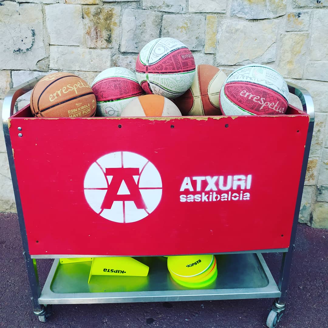 Atxuri Saskibaloia tweet media