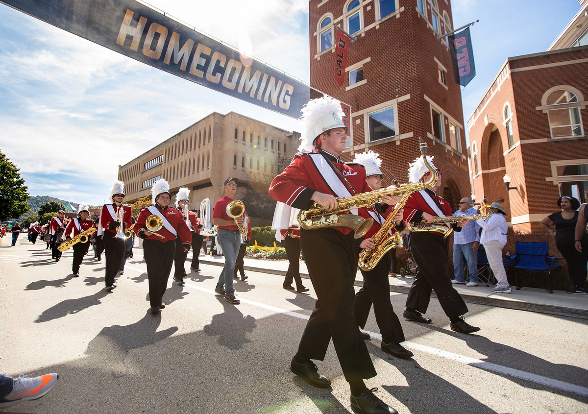 PennWCalifornia's tweet photo. ICYMI, the weather and #VulcanNation combined to make Homecoming and Family Weekend 2021 an amazing weekend of fun, friends and celebrations of Cal U. Thank you to our current students and alumni who came back for our Home Sweet Homecoming. #CalUHomecoming2021. https://t.co/cYTPiOPuiQ