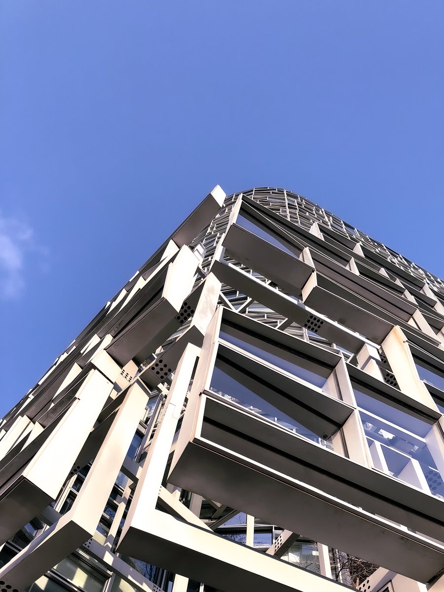nobi's tweet photo. #shotoniPhone #architecturalphoto 
#shotinNYC https://t.co/wb86HyovAT