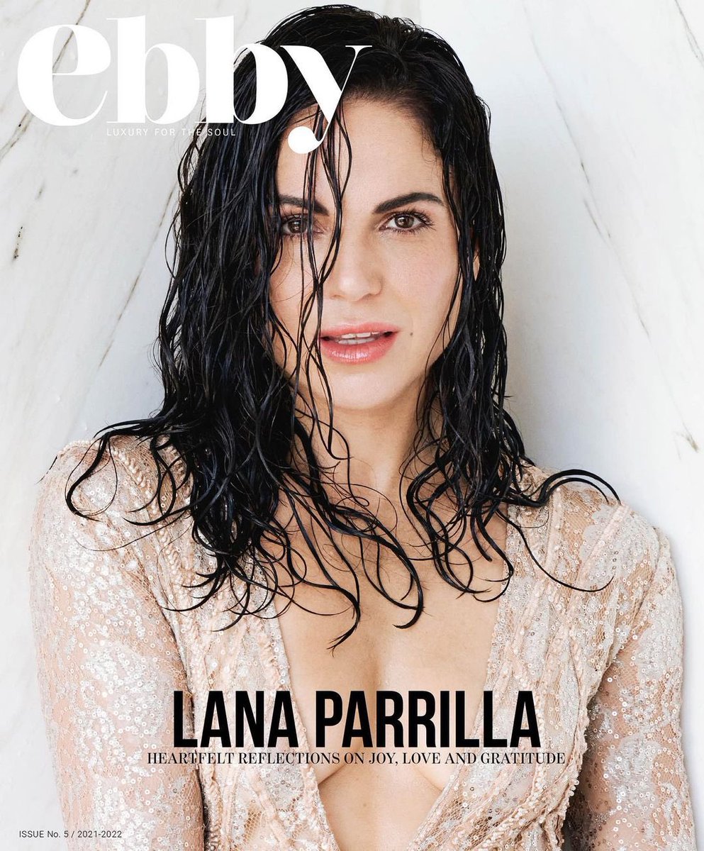 Lana na capa da Revista Ebby: Luxury For The Soul desse mês 
Via Instagram <a href="/EbbyMagazine/">ebby magazine</a> 

Por aqui não tá nada bem 🥵😱♥️