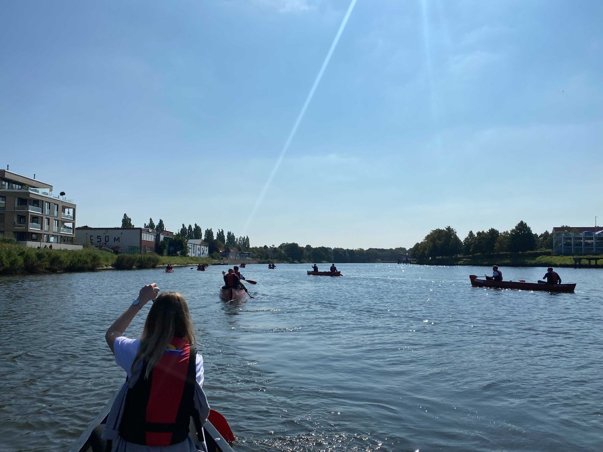 DatadriversGmbH's tweet photo. Drei aktive, sonnige und stimmungsvolle Tage in Lübeck liegen hinter uns. 
Sei beim nächsten Teamevent dabei! Bewirb dich ganz einfach über das Bewerbungsformular auf unsere offenen Positionen:
https://t.co/F2TZ4xdf9I. 
Wir freuen uns dich kennenzulernen!
#ddontour #teamreise https://t.co/HcSbfUXGl4