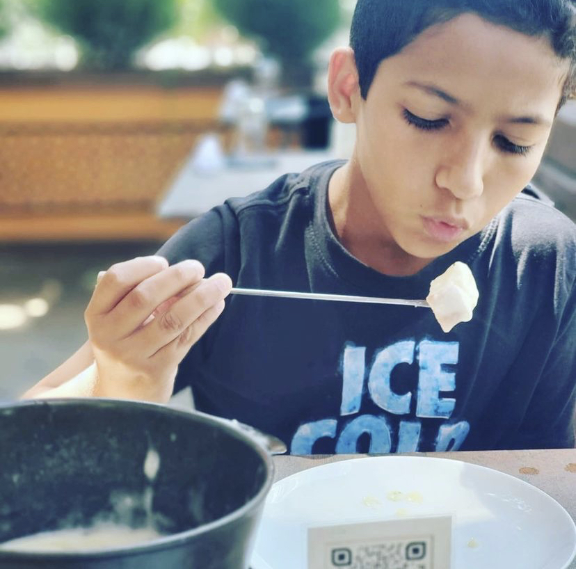 Who doesn't love melted cheese for every meal? At KG, you can! Doors open at noon!

#kashkavalgarden #fonduecheese #fondue #meltedcheese #hellskitchennyc #hellskitchenrestaurants #midtownwest #mediterraneanrestaurantsnyc