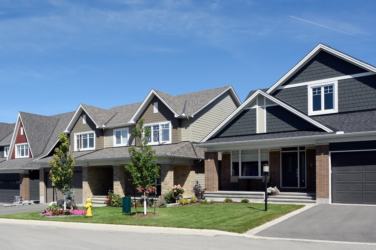 In the spotlight: Building distinctive homes for 25+ years, boutique builder @uniform_homes has projects across #Ottawa. More on this multi-award-winning company: bit.ly/39nTsUN.
Researching builders? Check our full list: bit.ly/ATHbusinesses #Ottawahomes #newhomes