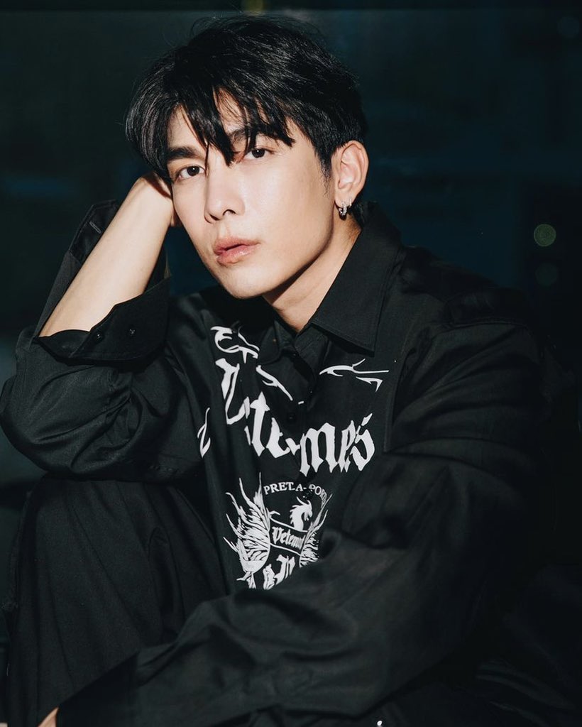 bubudevu's tweet photo. อีกนิดเดียว 400k แล้วฮับ ไปกด ❤️ ให้มิวมิว from Thailand กันฮะ ปิ้วๆๆๆ (#bubudevu)
https://t.co/QeKWaupbVC
@MSuppasit
#MewSuppasit
#มิวศุภศิษฏ์ https://t.co/N3trCwbKqX