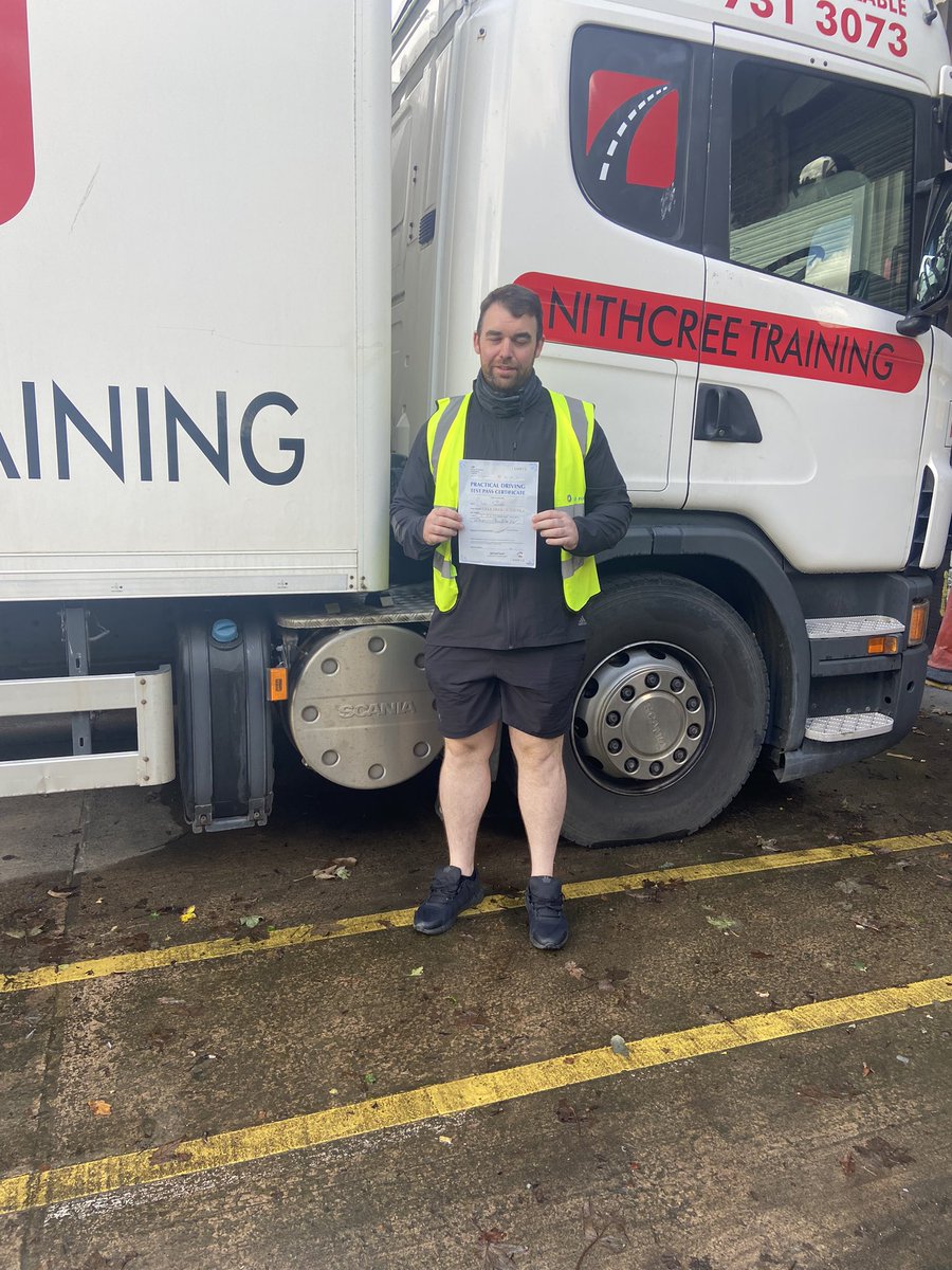 Nithcreetrain's tweet photo. Three drivers through their HGV licences today! A clean sheet for Lee with his Class 2 licence, and successful passes for both Alasdair and John for their Class 1 licence! Very well done Gentlemen! 🎉🥇 #drivertraining #gettingdriversontheroad #onmondayswepassourdrivingtests 👏🏽 https://t.co/tz9QT9OCD6