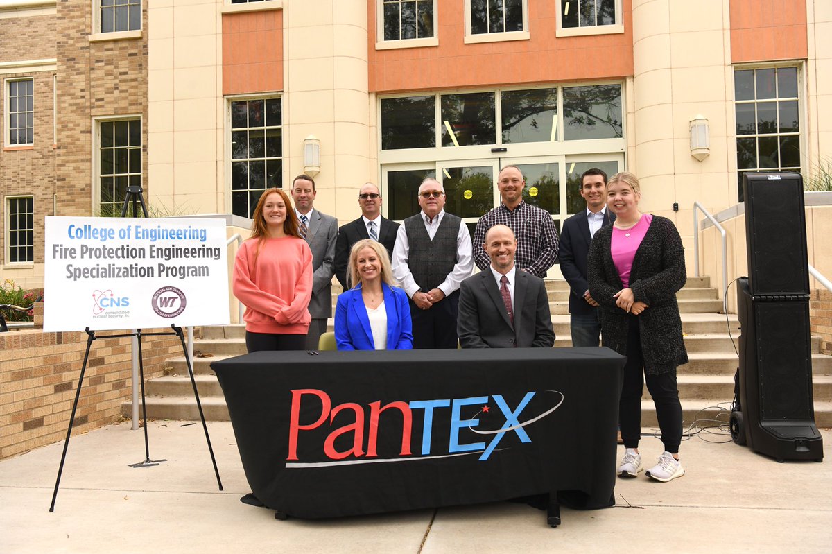 PantexPlant's tweet photo. Consolidated Nuclear Security and @wtamu College of Engineering signed a new partnership launching a Fire Protection Engineering program. This program will utilize real-world situations at Pantex to train much-needed fire safety engineers: https://t.co/AqashYnAJ6. 
#PantexPride https://t.co/UbLcWcbroO