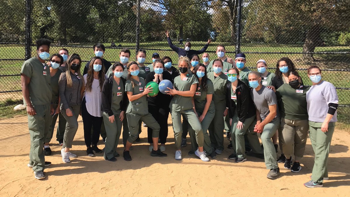 At #NYP, our physical therapists help patients with injuries improve their quality of life. This #PhysicalTherapyMonth, join us in honoring this amazing group and the life-changing work that they do every day! Drop a 👏 and retweet to join us in applauding them. #PTMonth 💪