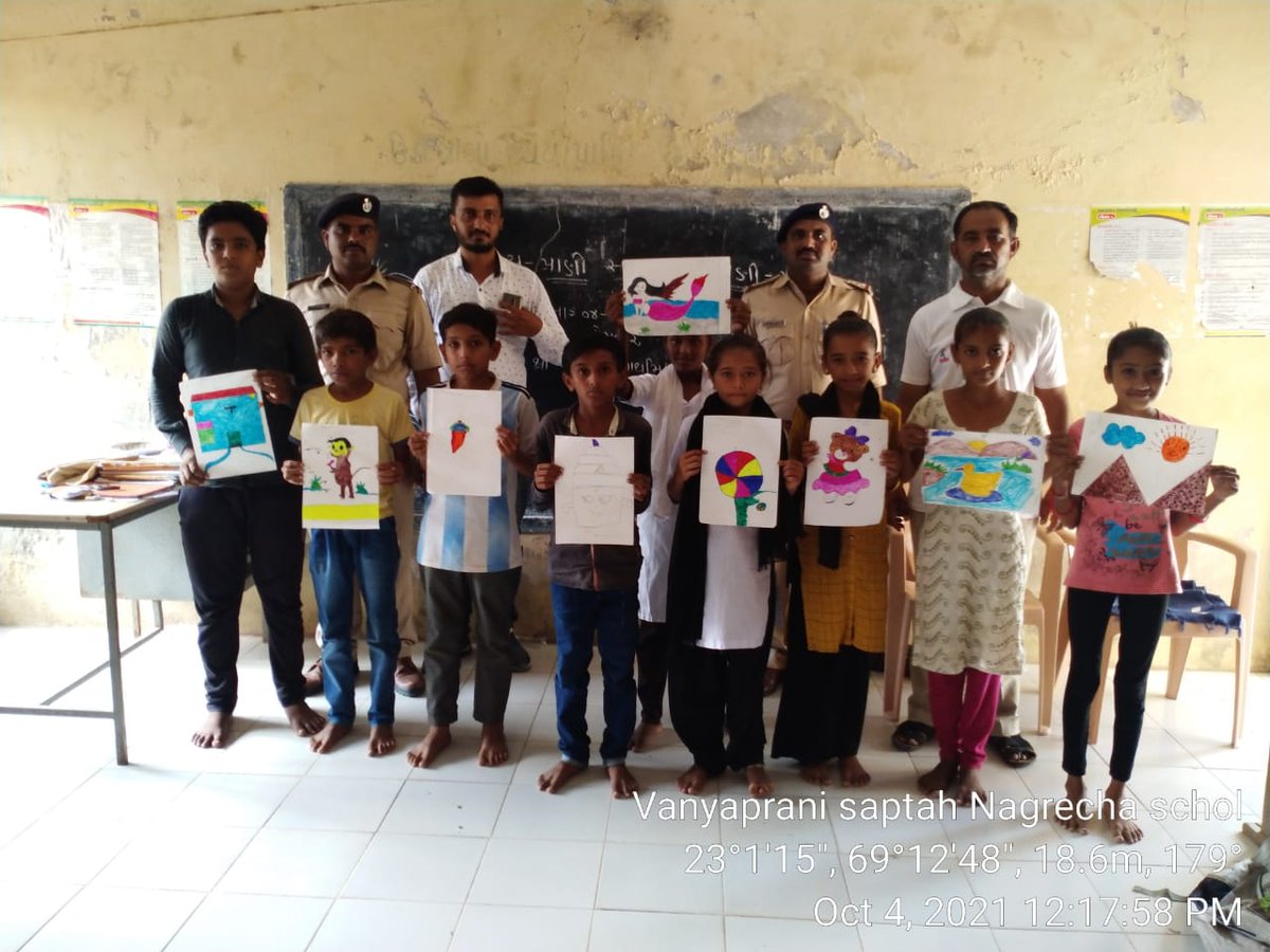 આજરોજ માંડવી તાલુકા કક્ષાએ વન્યપ્રાણી સપ્તાહ-૨૦૨૧ની ઉજવણી નિમિતે બાડા તથા નાગ્રેચા પ્રાથમિક શાળામાં વન્યપ્રાણી અંગે ચિત્ર સ્પર્ધાનું આયોજન કરી ભાગ લીધેલ વિધ્યાર્થીઓને પુરસ્ક્રુત કરવામાં આવ્યા <a href="/HoffPccf/">PCCF & HoFF, Gujarat State</a> @CollectorKutch <a href="/DcfPlo/">DCF PLO News, Forest,Gandhinagar</a> <a href="/ccfkachchh/">ccfkachchh</a>