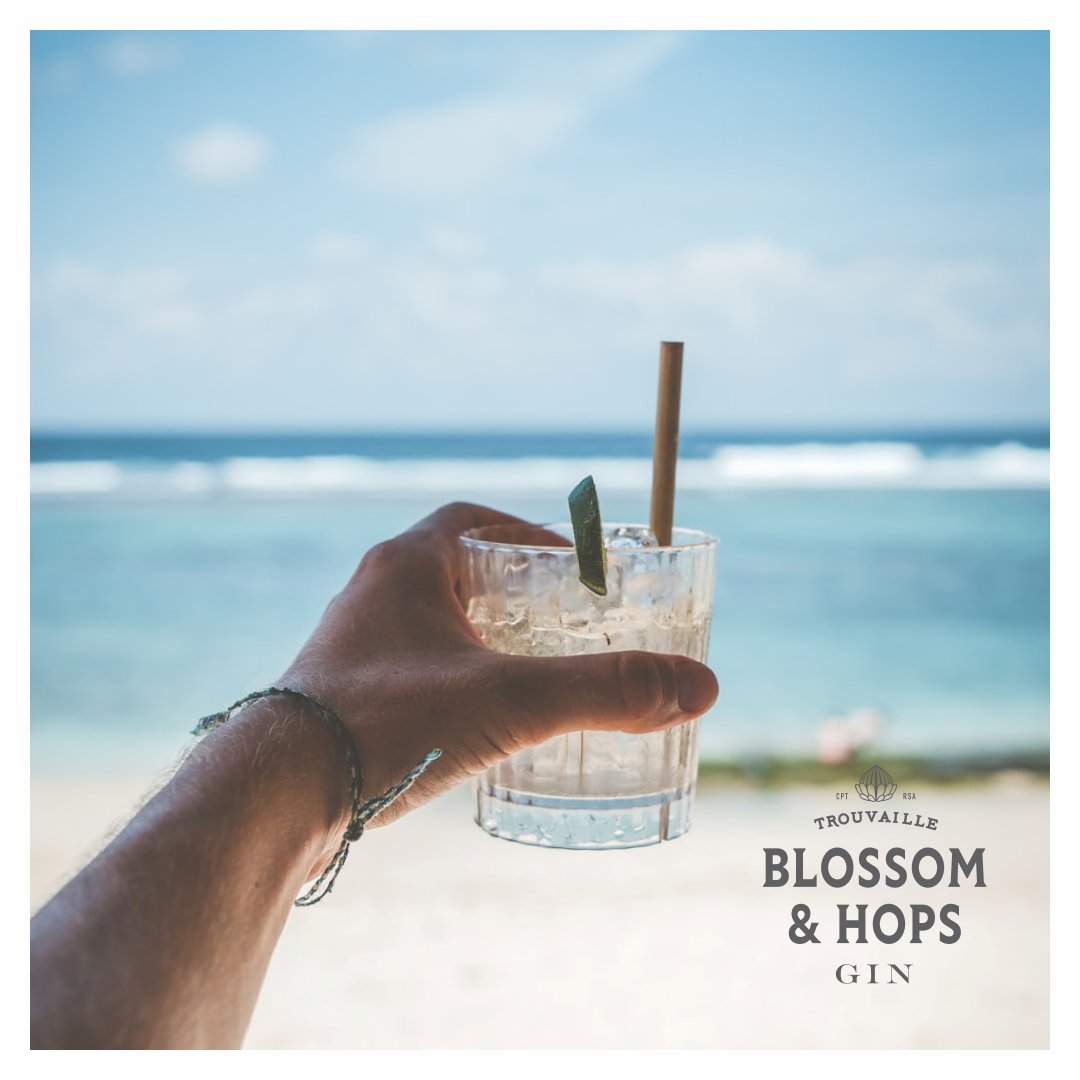LoveTrouvaille's tweet photo. #BlueMonday is what you make of it 💙

----------------
#ALuckyFind #Cocktails #Gin #GinAndTonic #CraftGin #HopsGin #BlossomGin #ShopLocal #summer #beach #sky #sun #lifestyle #yum #happy #mondayblues

Photo by Philipp Kämmerer, Unsplash https://t.co/WP9WABGFPs