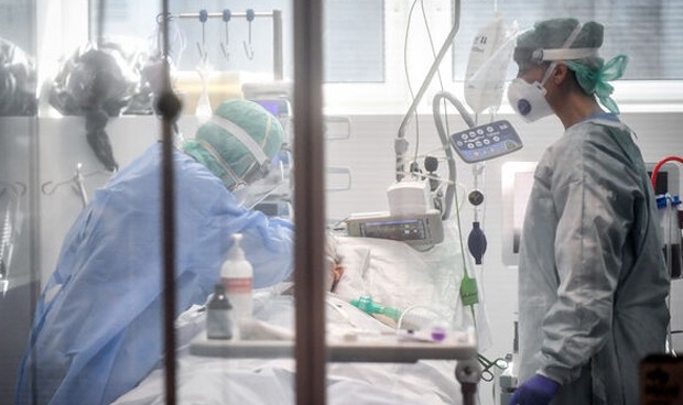 redaccionmedica's tweet photo. #DIRECTO | La #EMA estudia la autorización de 💊 #regdanvimab contra el 🦠 #Covid
➡️ https://t.co/YeiRMjaLy2 https://t.co/sSDnT6UAuG