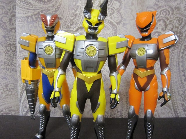 コナミ製超星神グランセイザーソフビ各種（タリアス欠席）。 本日10