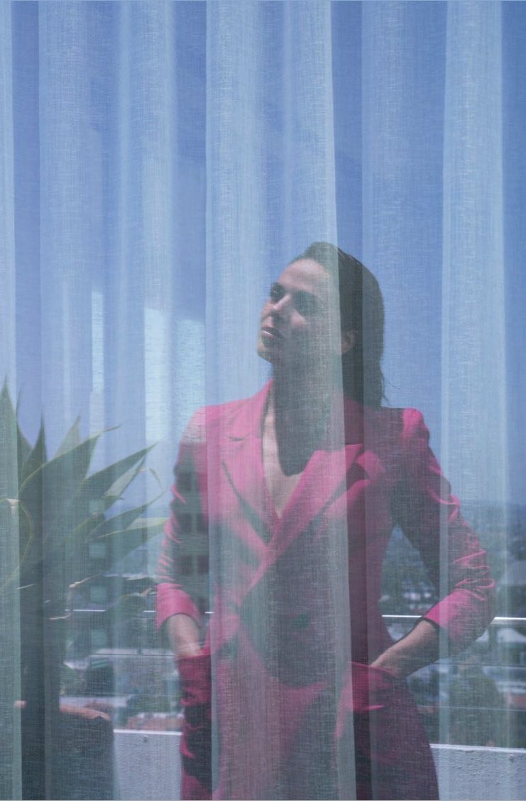 📸 SCANS | Lana Parrilla para a Ebby Magazine do mês de Outubro. #2