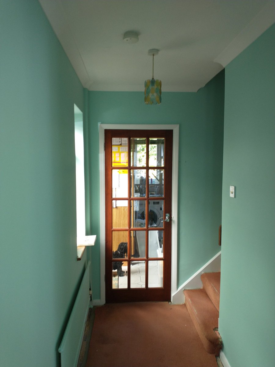 wdrpaint's tweet photo. Job finish. Nice to get a thankyou 😃👍 hallway/lounge. Stripped, filled. @Tikkurila_UK #Optiva3 @BenjaminMooreUK #ScuffX https://t.co/Ne6emziByu