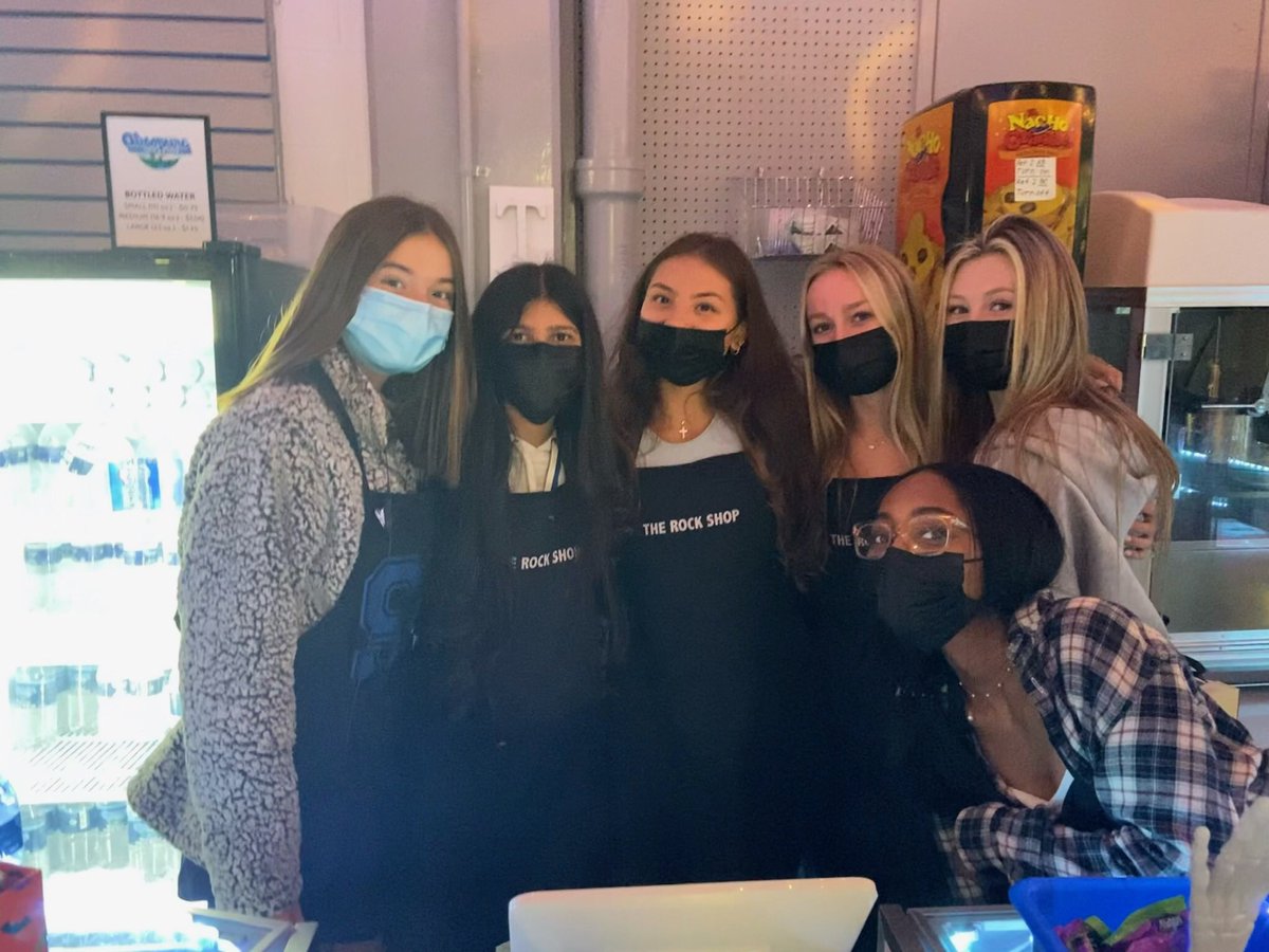 Cookies are comin’!! Make sure to get them at all three lunches‼️