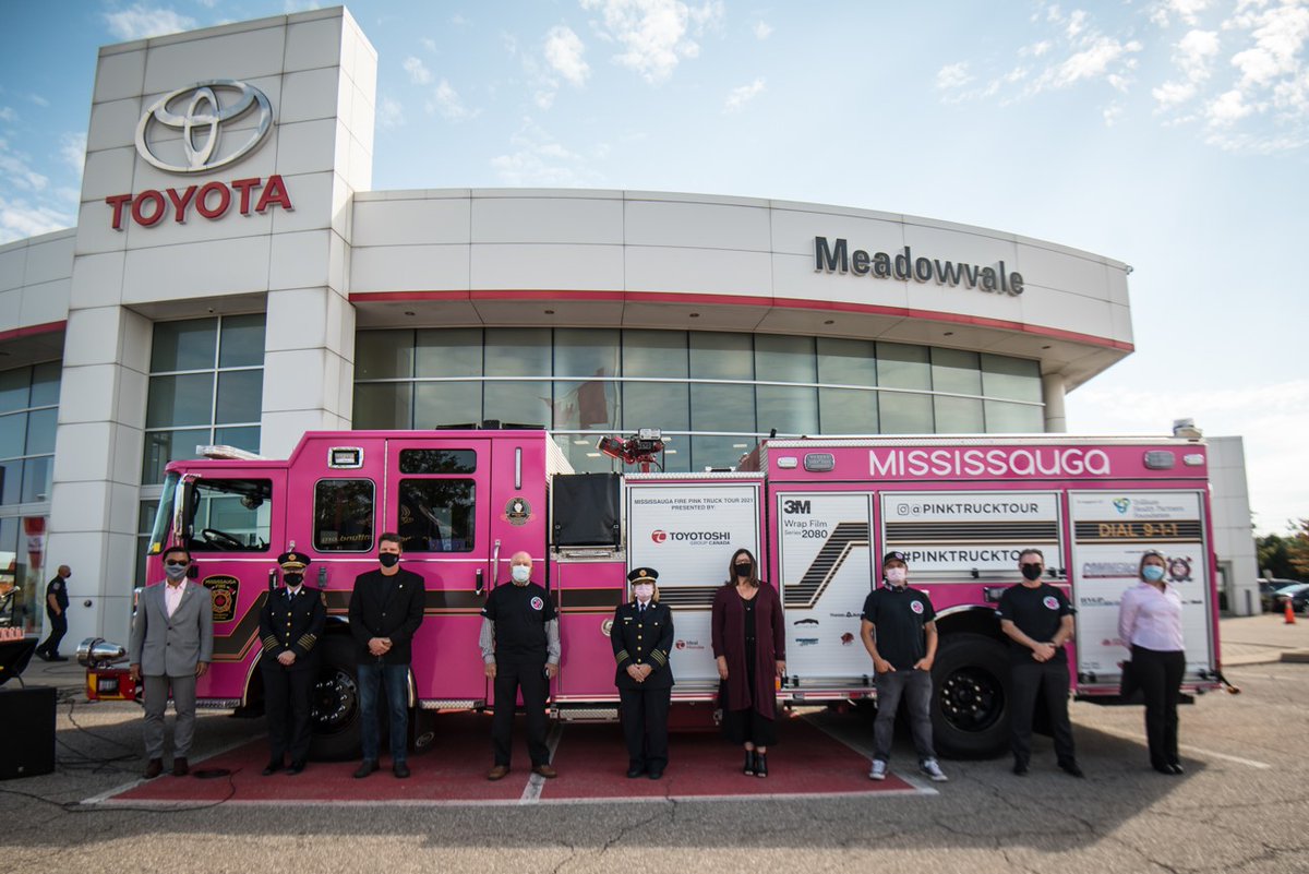 citymississauga's tweet photo. Think PINK! The #PinkTruckTour is in full swing cruising around #Mississauga. @MFFA_Benevolent &amp; @IAFF1212 are raising funds for the cancer program @THP_hospital. 

💗Support our community by joining one of the many events this October. More info ➡️ https://t.co/GCWcc2XCTq https://t.co/J7dtddcD4m