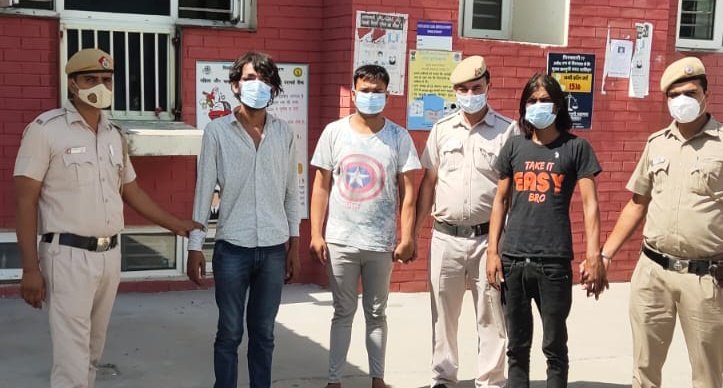 dcp_outernorth's tweet photo. Gang of #Autolifters busted !!
Under operation #Hawk_Eye,
after a brief chase 2 desparate #autolifters namely Puran & Hatender nabbed by team P.S Bawana. During investigation their associate Sahil @ Honey arrested.
2 stolen motorcycles #recovered. Further investigation is on. https://t.co/GKR4f9QS3f