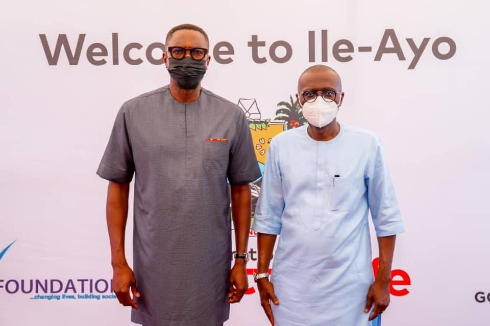 Opetuyii's tweet photo. Lagos State Governor, Mr @jidesanwoolu attended the formal commissioning of Ile-Ayo Drug Rehabilitation Facility, operated by @freedom_fdn one of Pastor @drtonyrapu’s outreaches.
#ForAGreaterLagos 
@followlasg https://t.co/euF1RJp2Wo