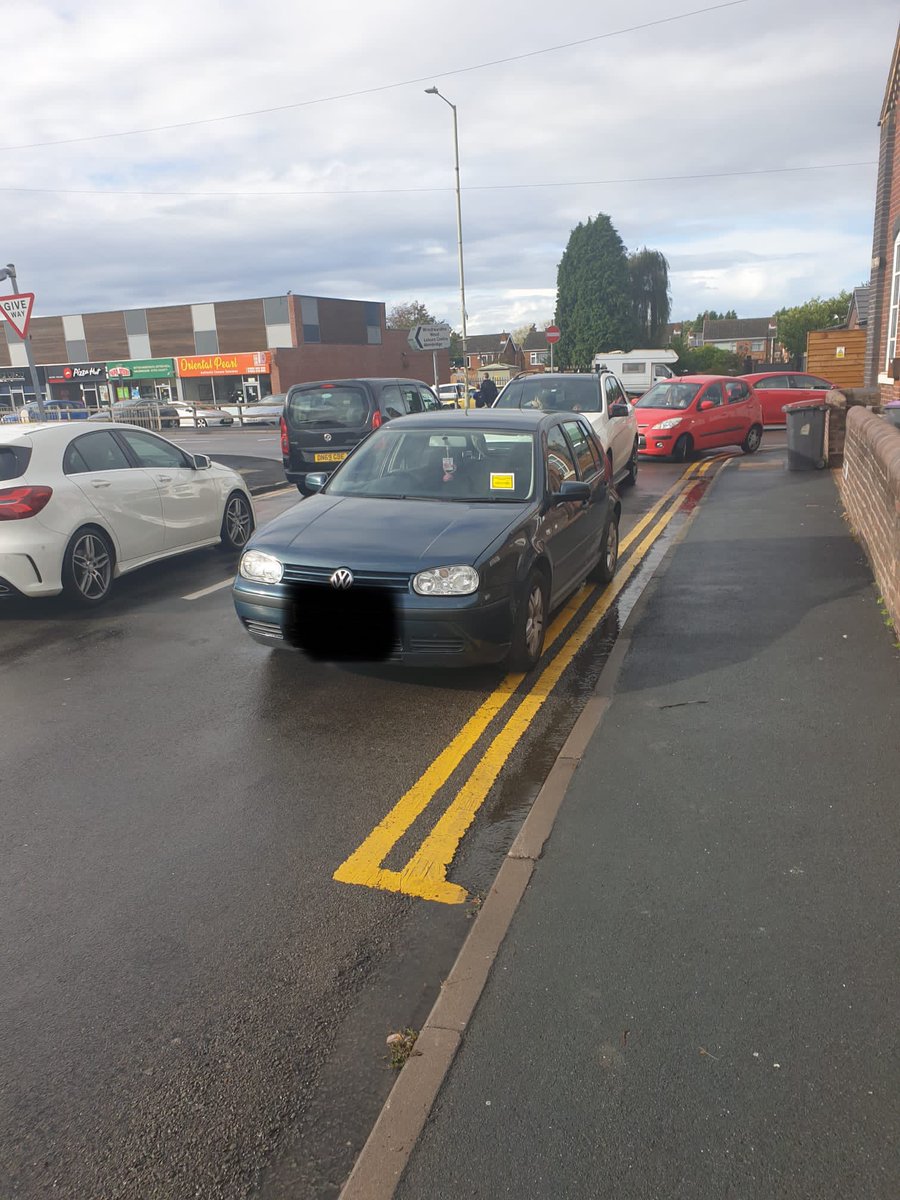 TelfordWrekin's tweet photo. This is why the Neighbourhood Enforcement team are out on patrol 7 days a week ! Β£70 parking ticket for the registered keeper. @TelfordCops #telfneo #telfcat https://t.co/NJVWZNua5c