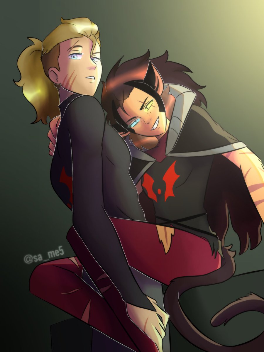 same5_'s tweet photo. Forgot to post it here, here ya’ go some Horde Queen Catra and Horde Soldier Adora😩 https://t.co/gi9sDvGZNw