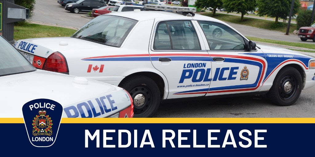 lpsmediaoffice's tweet image. LONDON, ON (October 4, 2021) – A London man was arrested early yesterday morning after citizens observed him to be in possession of a hatchet. For the full media release, visit our website: londonpolice.ca/Modules/News/i… #ldnont