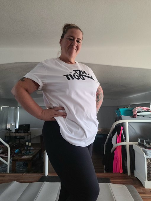 Im officially down 6 sizes in pants and 3 sizes in shirts. I'd be down more in shirt size if it wasn't<a href="/tag/mvsales"class="tags"><span>#mvsales</span></a>