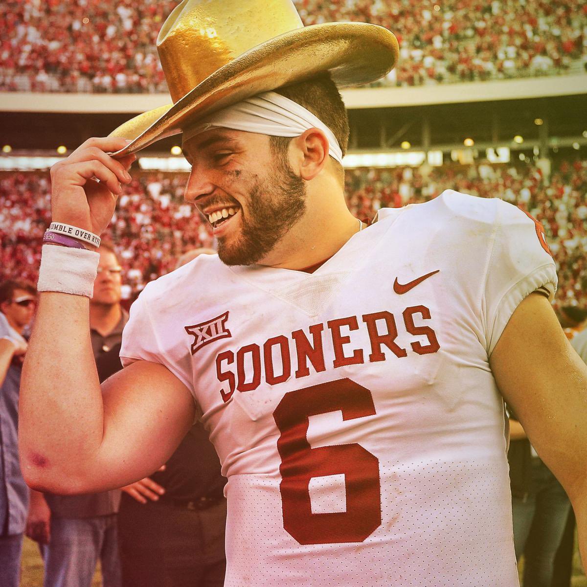 QB1Tattoo's tweet photo. #BeatTexas // #Back2kcaB https://t.co/krsevVRJzK