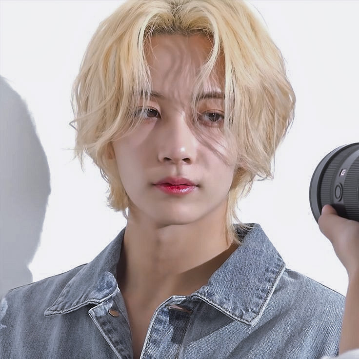 holyarthritis's tweet photo. Better late than never but happy birthday to our dearest Cardinal, Gabriel, and every other Jeonghan fc out there!

It is clear that I'm far from artistic so this is all you're getting. https://t.co/qUDkm1BLpw