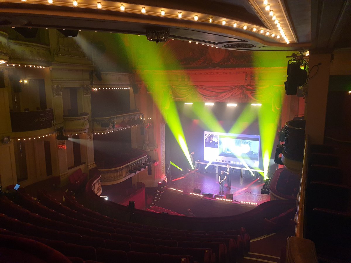 _SaxX_'s tweet photo. La nuit de la #cybersecurité. Préparation en cours avant d'accueillir 800 personnes au théâtre de la madeleine.
Rdv à partir de 18h30 et à partir de 19h30 pour le #speedhack #cybermois https://t.co/pFU3z9z08Y