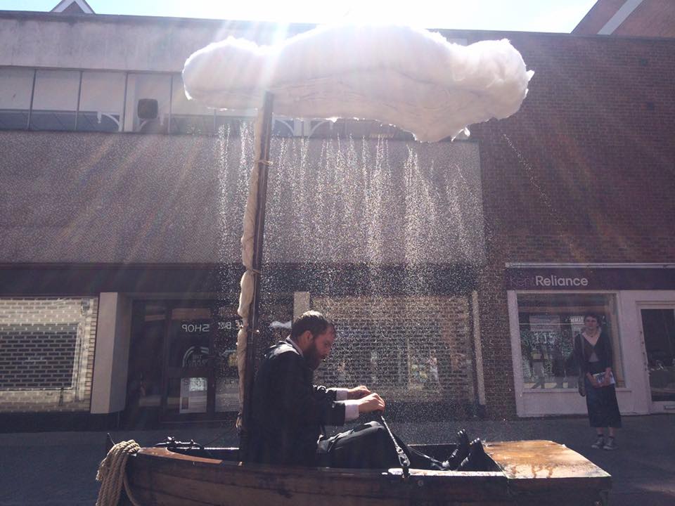 We are casting! Looking for a talented physical theatre performer to join us for the 2022 tour of All at Sea. 
Apps from ppl of all genders, inc trans/non-gender conforming welcomed.
DEADLINE SOON: 5.30pm Fri 8th Oct 2021
Info: acrojou.com/auditions
PLS SHARE THANK YOU :)