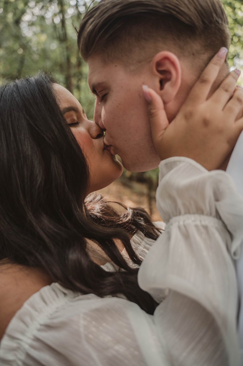 RemingtonOland's tweet photo. 9-25-21 She forgot to say #yes 💍 I get to love her for the rest of my life. 🥂Heres to a new beginning.
Insta saw it first https://t.co/kwsdZ7MCOz