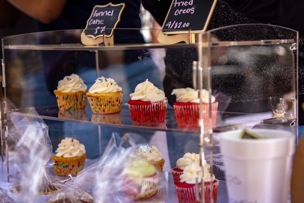 We've got savory bites &amp; sweets this year at Slingin' Wings Festival. Support local and discover new flavors this Saturday. 

slinginwingsfestival.com⁠
⁠
#slinginwingsfestival #winglover #letsgetsaucey #coldbeeratl #atlantafoodie #festival #foodie #stufftodoatl #discoveratlanta