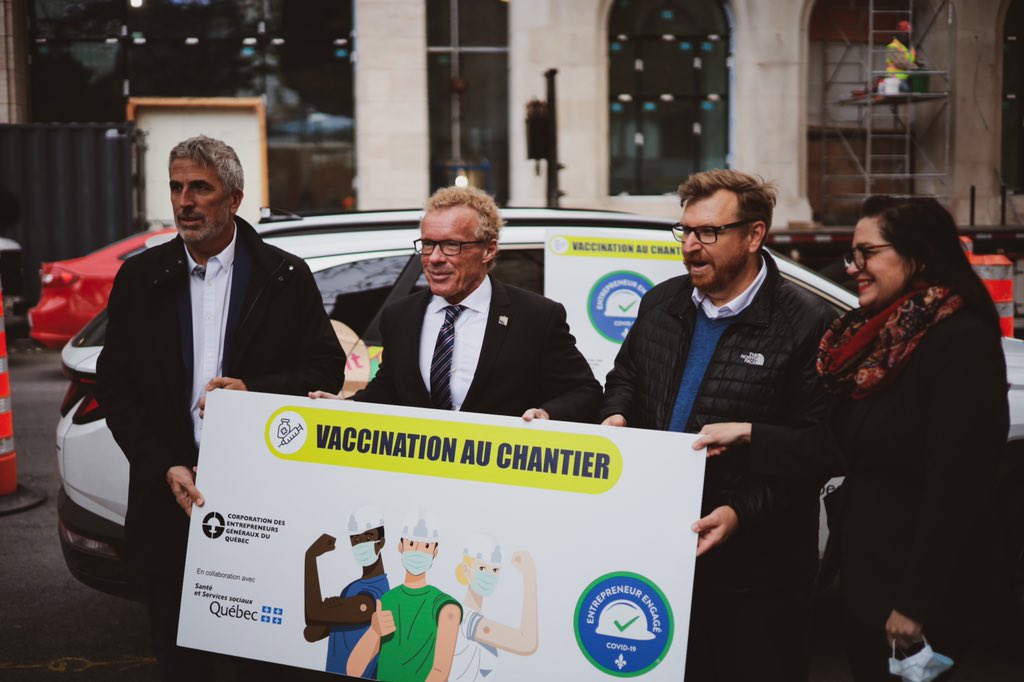 JeanBoulet10's tweet image. Je félicite @LaCEGQ, l’ @ACQprovinciale et l’@ACRGTQ pour l’initiative « Vaccination au chantier ». La vaccination est le meilleur moyen pour se protéger contre la #Covid_19. Merci aux entrepreneurs qui participent à cet effort collectif! #Construction
