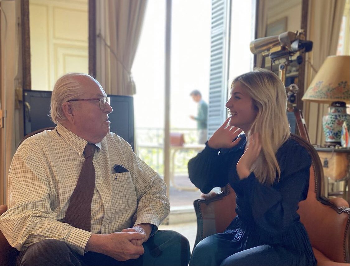BesnardAnne3's tweet photo. Un visionnaire Jean Marie Le Pen et Thaïs D’ Escufon la relève est assurée belle intelligente brillante ! https://t.co/iyyjymUh63