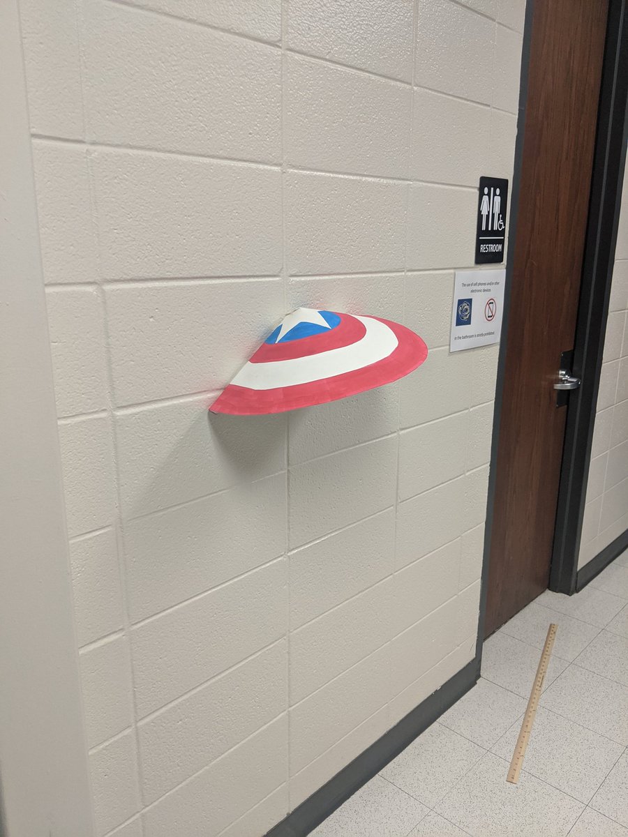 LZHS Art + Design Department tweet media