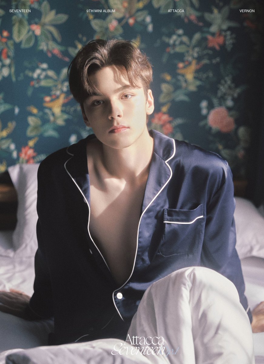 vernonhitme's tweet photo. FUCKKK HELP HE SO HOT EJCBEJXJJSS IM WHISWJJSJAJSKA VERNON??!!??!!! https://t.co/DYNEnErhno