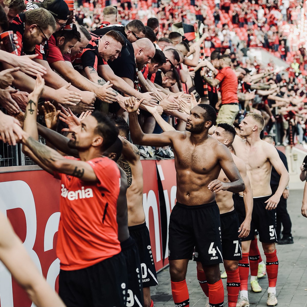 Jonathan Tah tweet media