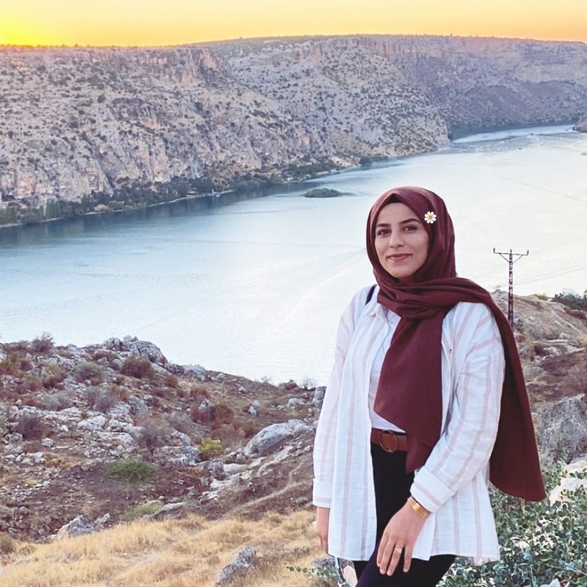 Adile_erdogan_'s tweet photo. #YeniProfilResmi https://t.co/9Hc8XtUTaI